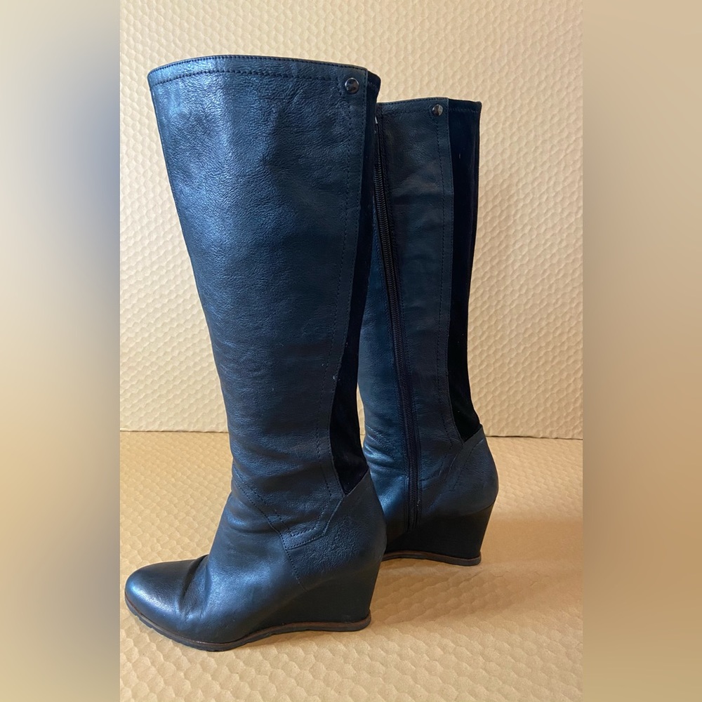 Franco Sarto Diodati Knee High Platform Leather Boot. Size 5 Black Light wear